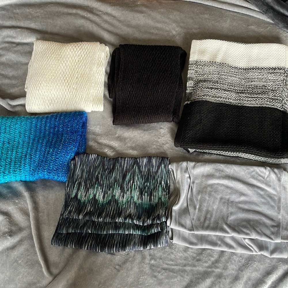 Set of 6 infinite scarves